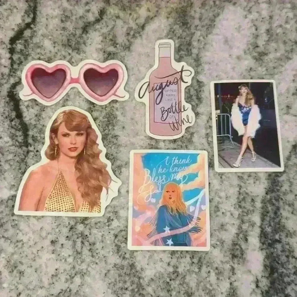 Lot of Taylor Swift Stickers - Picture 1 of 1